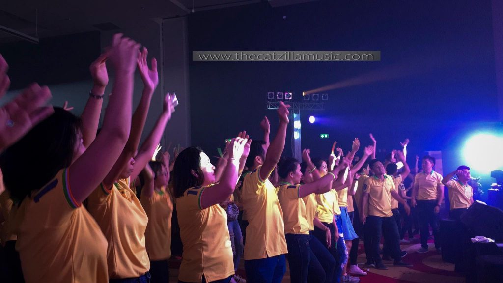 วงดนตรี After Party บุ๋นแบนด์ คูโบต้า ลีสซิ่ง The catzilla music